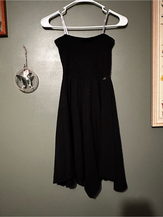 Guess Dresses & Skirts - GUESS Black Strapless Handkerchief Hem Dress